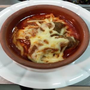 GÜVEÇTE KASARLI KÖFTE